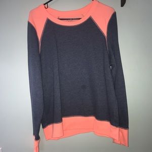 Long sleeved workout sweatshirt